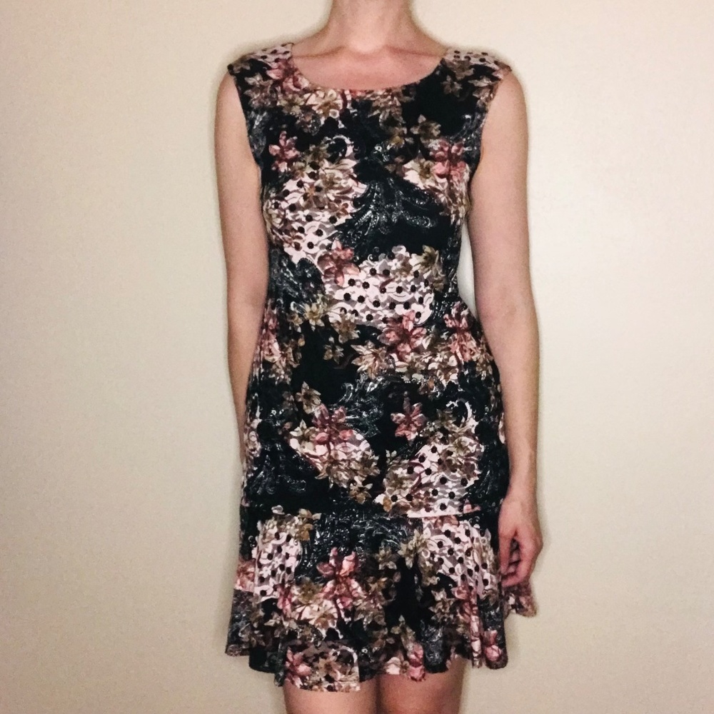Connected Apparel Black Floral Lace Dress Size 6